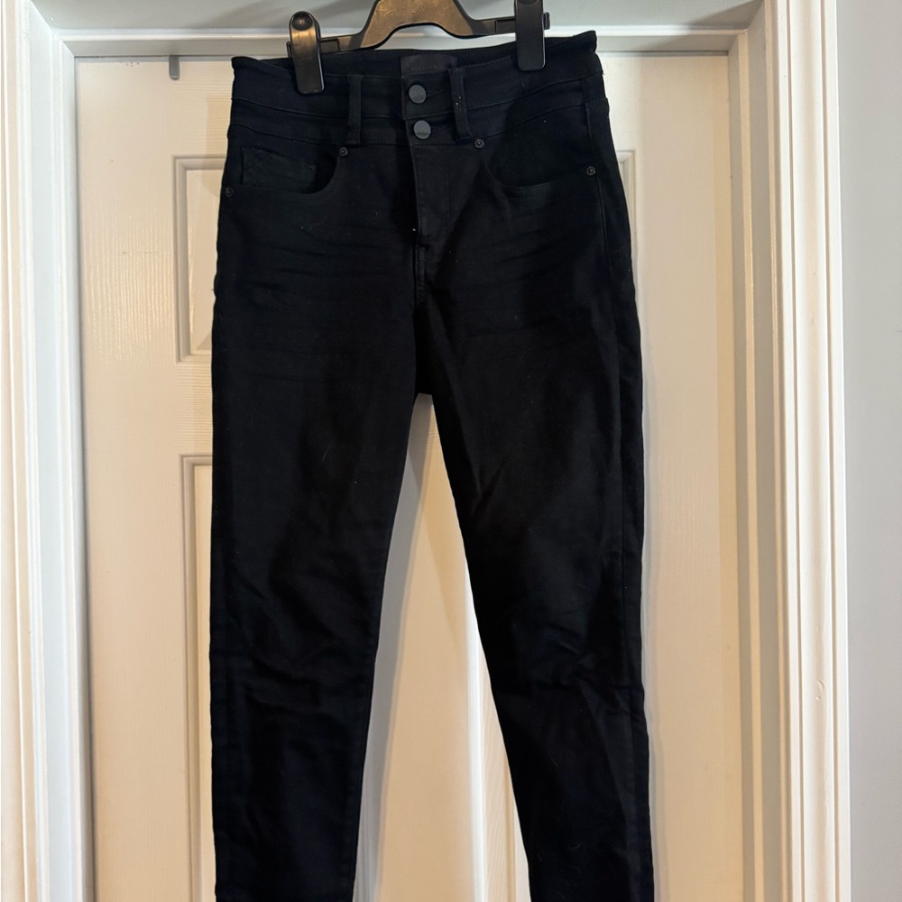 Women’s ankle skinny Buckle Black Jean